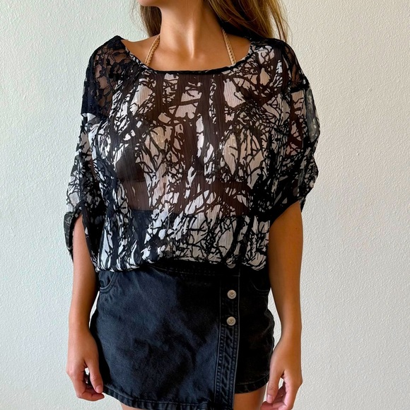 aqua blue Tops - Women Black & White Sheer Chiffon Tunic Top Blouse Shirt